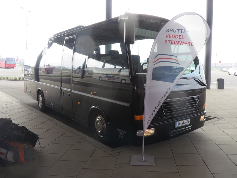 kreuzfahrtterminal steinwerder bus