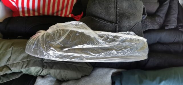 Gepäck schützen: Duschhauben für Schuhe Duschhaube als Schuhbeutel Kleidung schützen